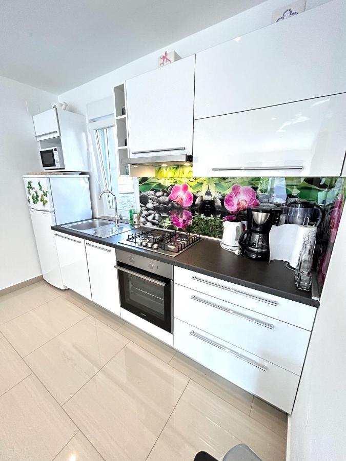 Holiday House "Sabine Green" Skrbčići Exteriér fotografie