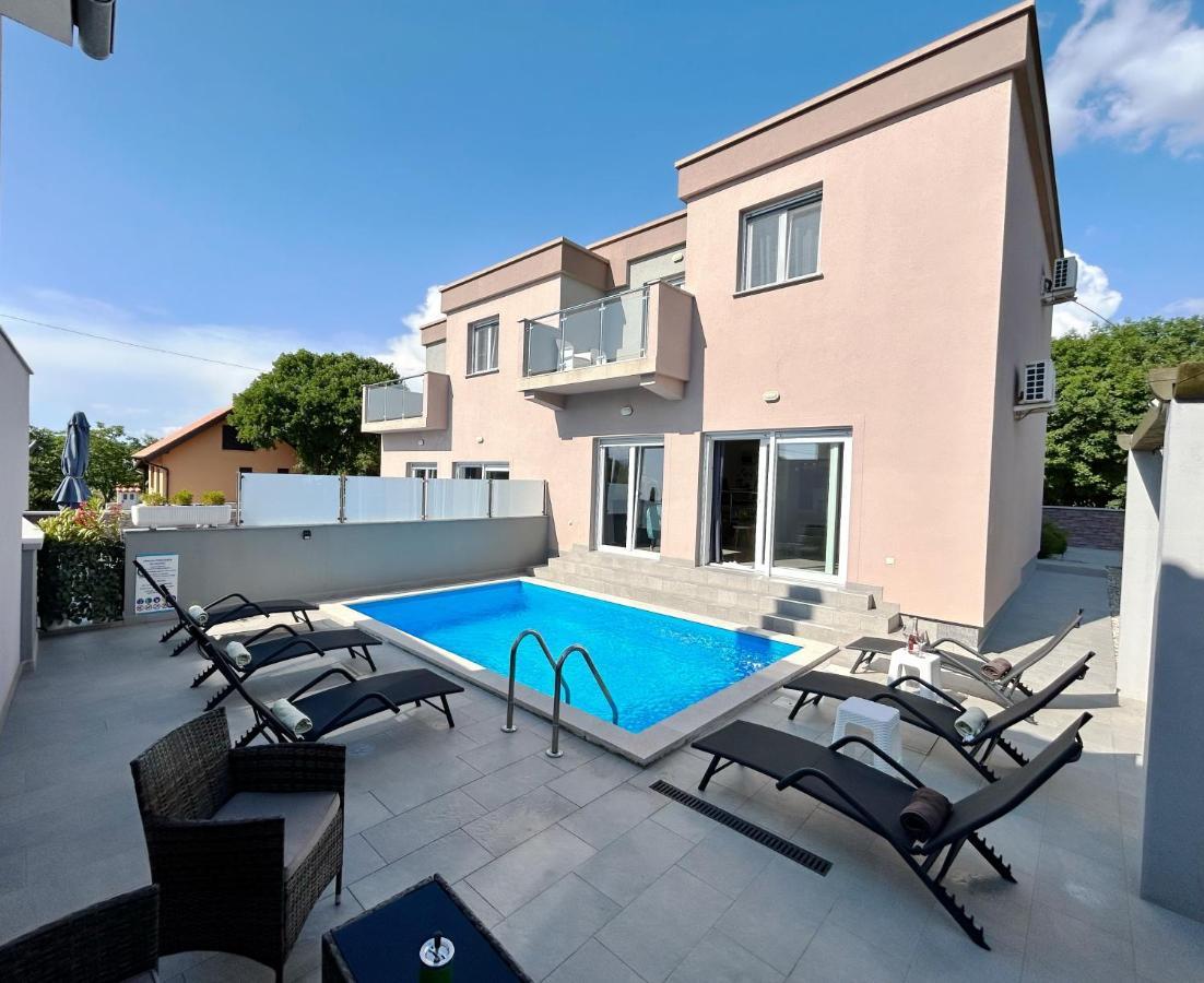 Holiday House "Sabine Green" Skrbčići Exteriér fotografie